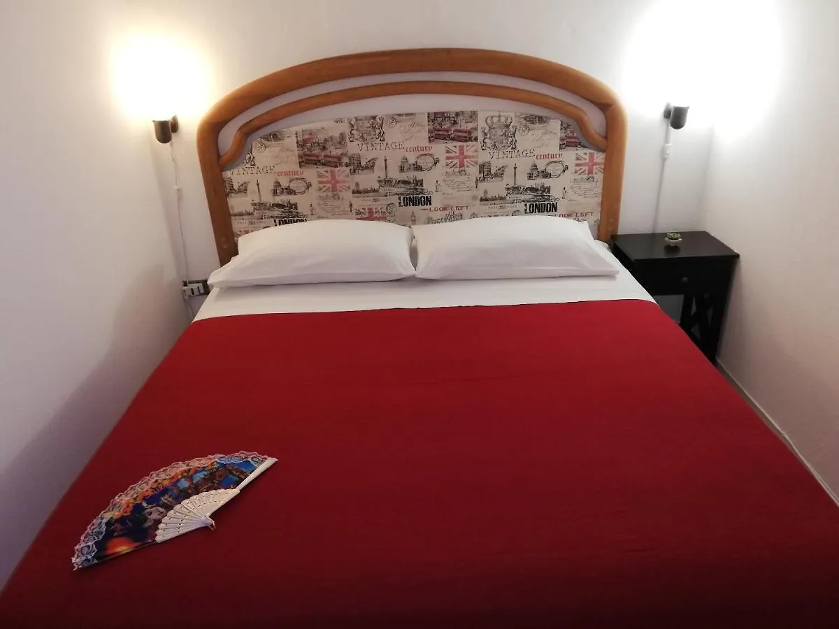 Il Posto Giusto Station Rooms Palermo Italy